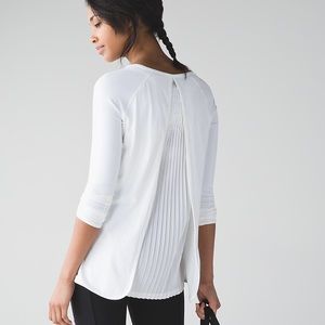 Lululemon NWT Making Moves Top